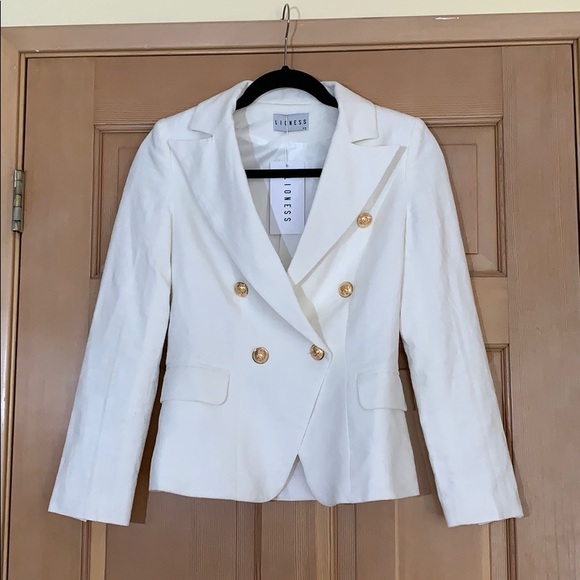 lioness white blazer